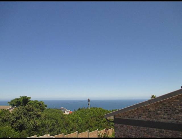 6 BEDROOM HOUSE FOR SALE IN DANA BAY